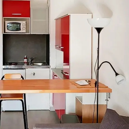 Comfortable Studio With Balcony Close To The Beach 아파트 생트막시메